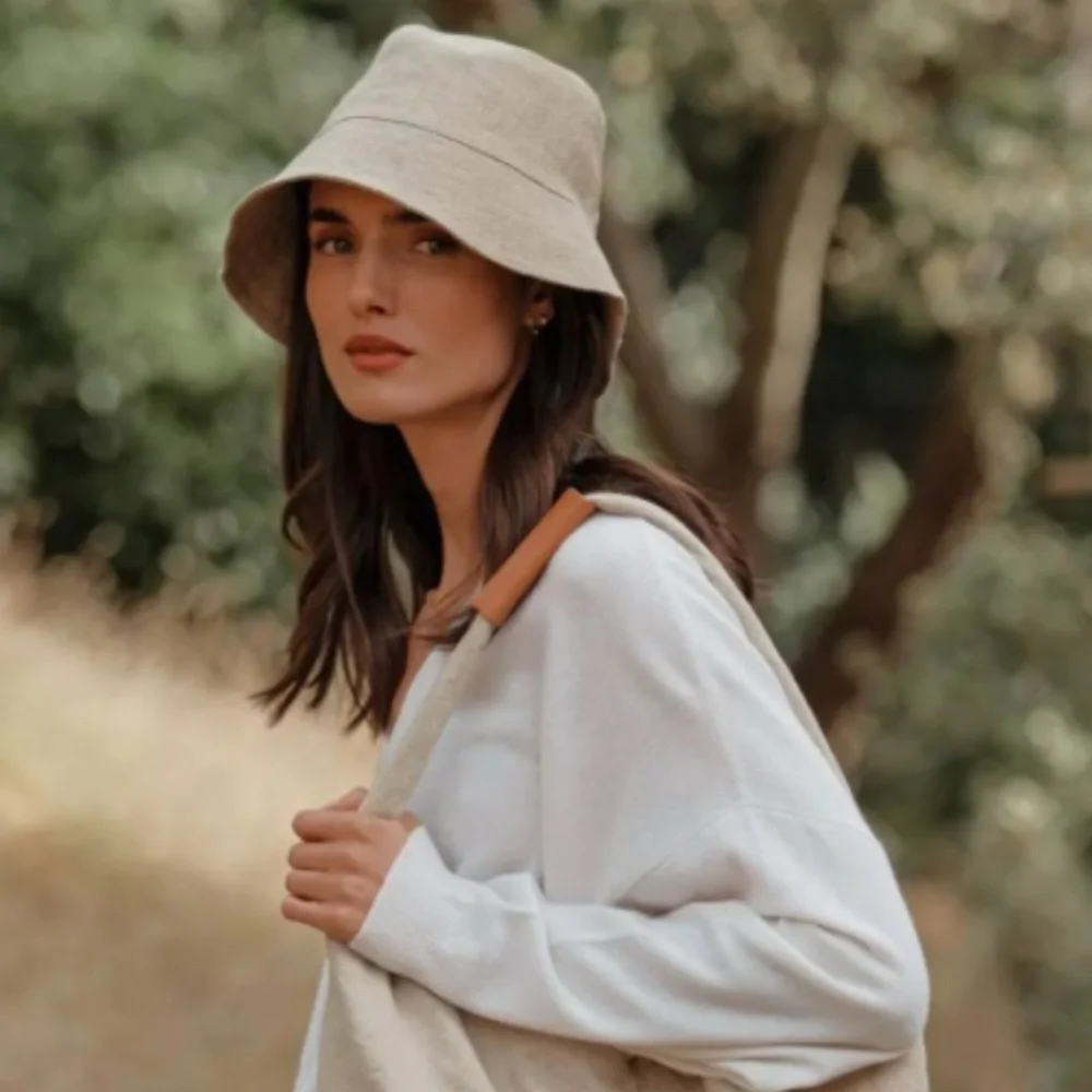 NWT Jenni Kayne Linen Bucket Hat
Size: S/M
Beautiful Tan Natural Linen Fabric - Picture 1 of 7